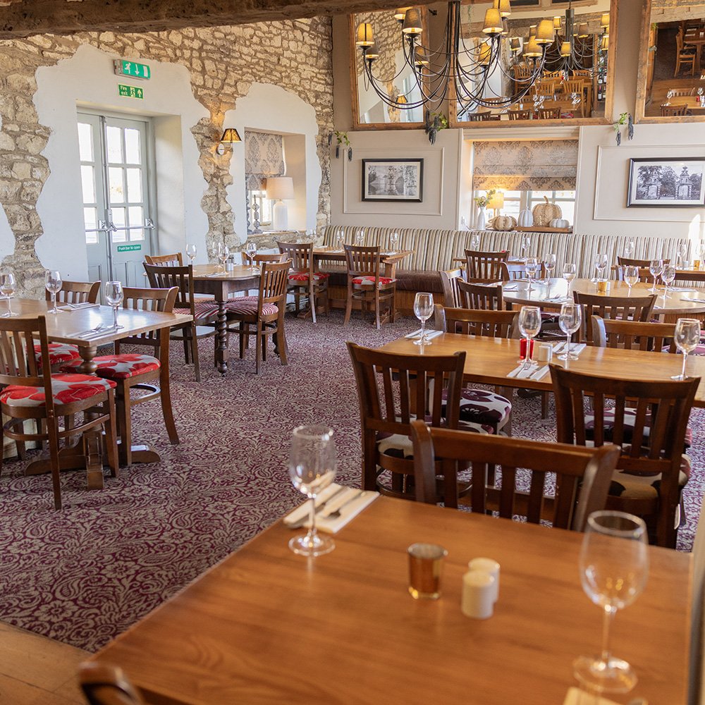 MAIN RESTAURANT